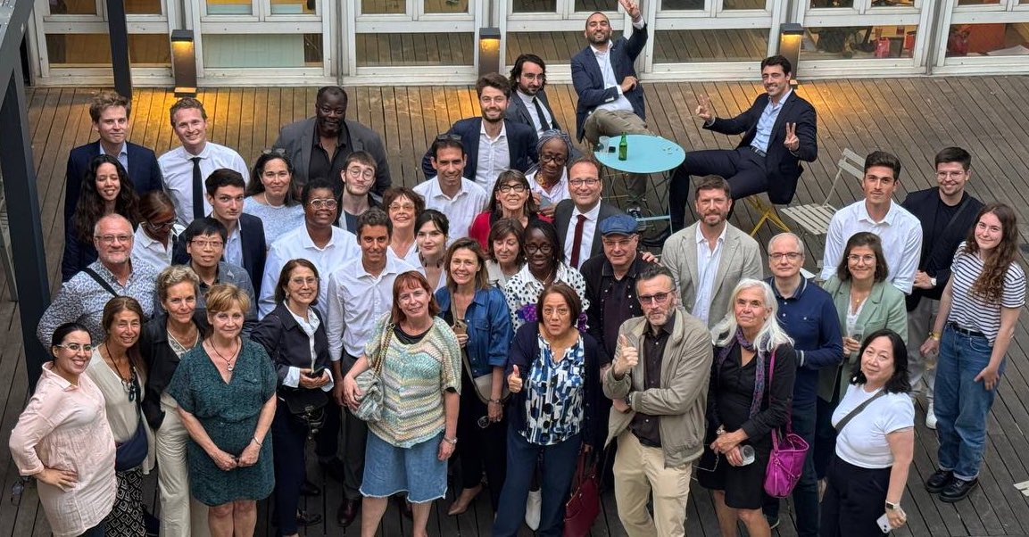 Sylvain Maillard (@sylvainmaillard) on Twitter photo Une belle soirée d’accueil de nouveaux militants de <a href="/RE__Paris/">Renaissance Paris</a>.
Merci <a href="/GabrielAttal/">Gabriel Attal</a> d’être venu à la rencontre de marcheurs engagés pour nos valeurs à Paris. Une belle soirée d’accueil de nouveaux militants de <a href="/RE__Paris/">Renaissance Paris</a>.
Merci <a href="/GabrielAttal/">Gabriel Attal</a> d’être venu à la rencontre de marcheurs engagés pour nos valeurs à Paris.