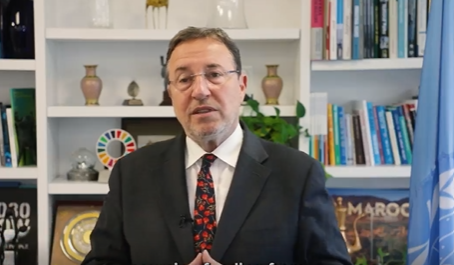 UNDP_SDGFinance's tweet photo. 🌍#FFD4 marks a pivotal moment for building a financial system that benefits people and planet.
@UNDP is joining this global effort, providing expertise and tools to support countries in mobilizing #FinanceForDevelopment.
UNDP Administrator statement:👉https://t.co/MbO2nUA8kh https://t.co/pFGuZnDSDb