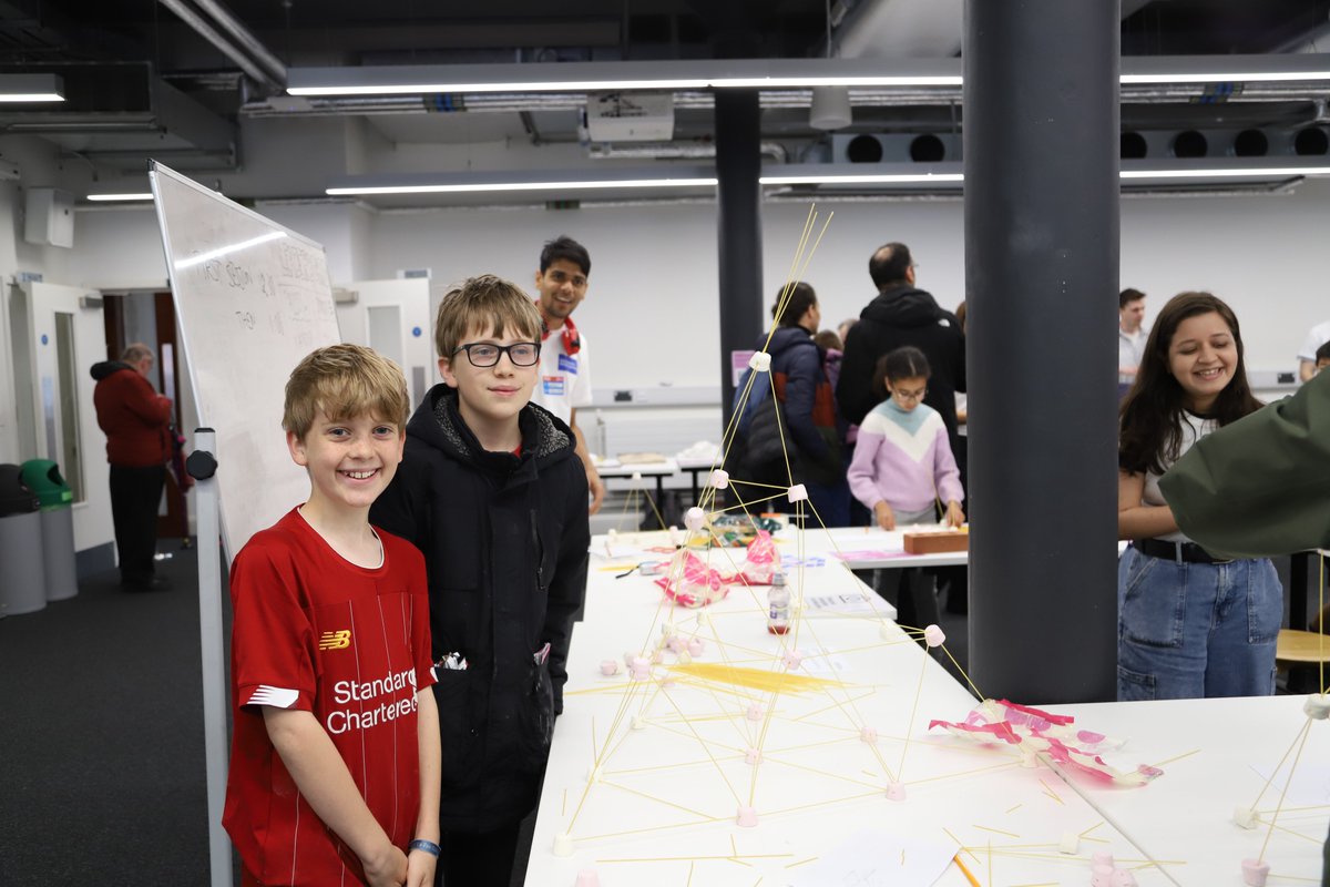 ImperialDyson's tweet image. 🎉 What an incredible Great Exhibition Road Festival 2025 @ExRdFestival! Huge thanks to all exhibitors, staff, students, volunteers & alumni who brought creativity and energy to our Design Innovation Zone. See you next year!🚀 #DesignEngineering
