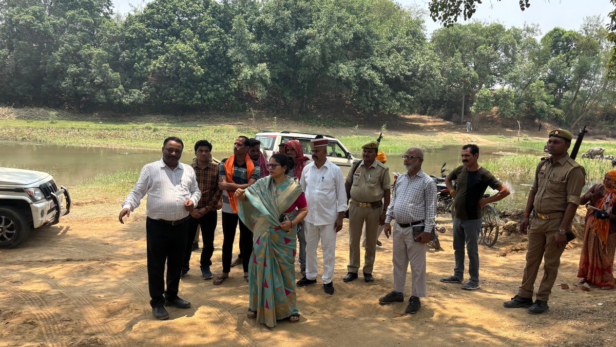 DM MIRZAPUR - मेरी माटी-मेरा देश (@dm_mirzapur) on Twitter photo *जिलाधिकारी प्रियंका निरंजन* ने खजुरी नदी पर चल रहे जीर्णोद्धार/सिल्ट सफाई कार्य का भ्रमण कर किया निरीक्षण। वृक्षारोपण कराने का भी दिया निर्देश
<a href="/CMOfficeUP/">CM Office, GoUP</a> <a href="/ChiefSecyUP/">Chief Secretary, GoUP</a> <a href="/priyankasinghn3/">priyankasinghniranjanias</a> <a href="/InfoDeptUP/">Information and Public Relations Department, UP</a> *जिलाधिकारी प्रियंका निरंजन* ने खजुरी नदी पर चल रहे जीर्णोद्धार/सिल्ट सफाई कार्य का भ्रमण कर किया निरीक्षण। वृक्षारोपण कराने का भी दिया निर्देश
<a href="/CMOfficeUP/">CM Office, GoUP</a> <a href="/ChiefSecyUP/">Chief Secretary, GoUP</a> <a href="/priyankasinghn3/">priyankasinghniranjanias</a> <a href="/InfoDeptUP/">Information and Public Relations Department, UP</a>