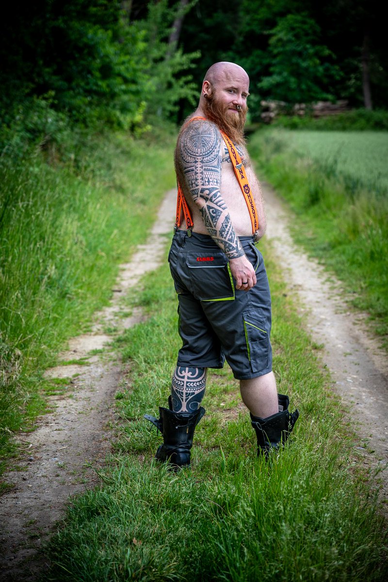 Looking for something?

Will be waiting in the woods for you!