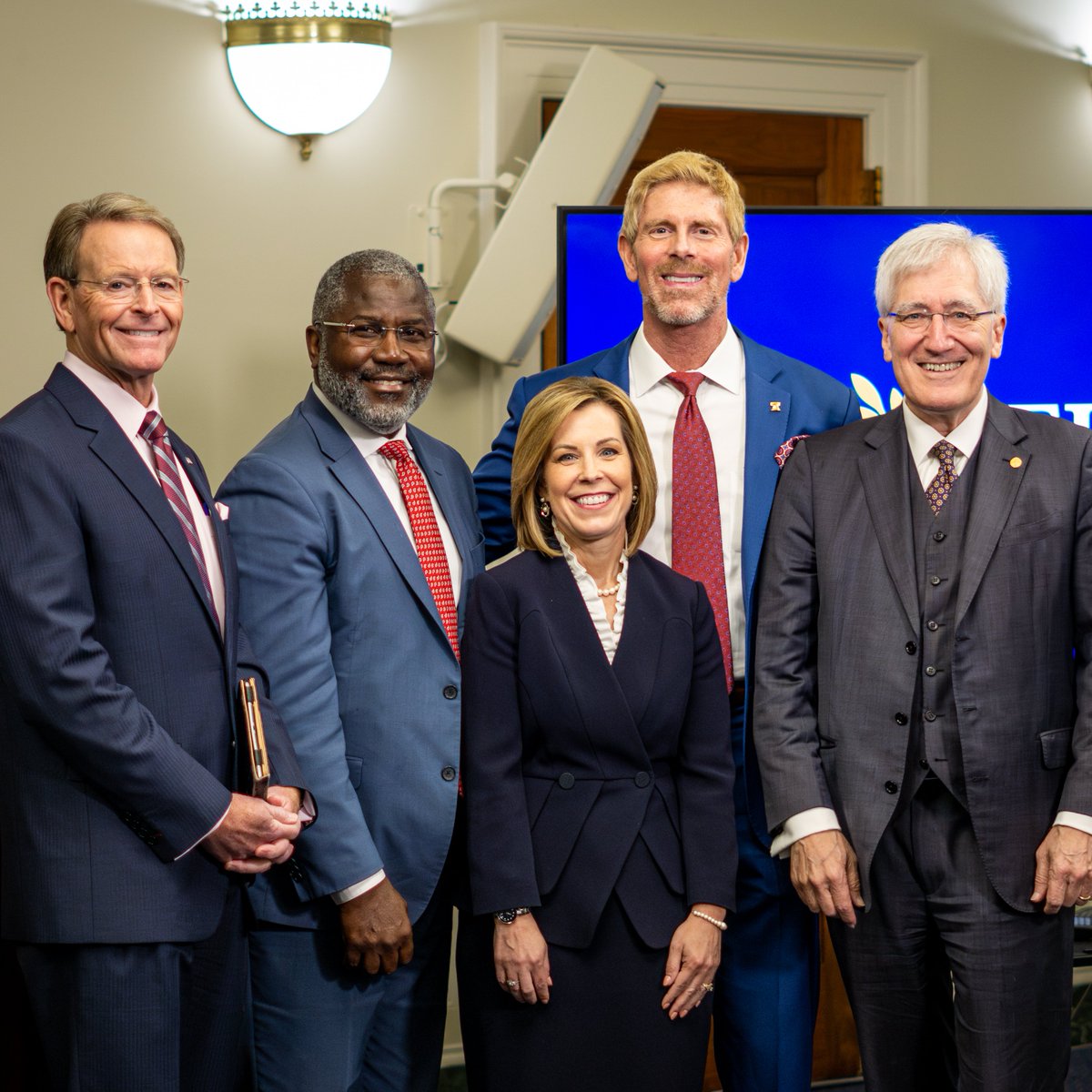 Kristen Waggoner (@kristenwaggoner) on Twitter photo Last night’s <a href="/FidelityMonth/">Fidelity Month</a> event was good for the soul: a reminder that America’s future is grounded in faith, family, community, and patriotism.Â
I’m grateful to <a href="/McCormickProf/">Robert P. George</a> for his leadership in the Fidelity movement, and honored to share the podium with giants in faith, Last night’s <a href="/FidelityMonth/">Fidelity Month</a> event was good for the soul: a reminder that America’s future is grounded in faith, family, community, and patriotism.Â
I’m grateful to <a href="/McCormickProf/">Robert P. George</a> for his leadership in the Fidelity movement, and honored to share the podium with giants in faith,