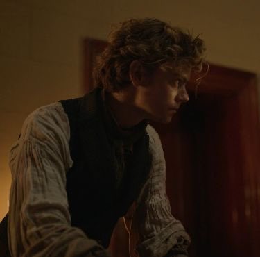 а что если все,кто когда то появлялись в сериале имеют шанс вернуться на экраны
если не доктор,то мастер

просто мысли в слух
