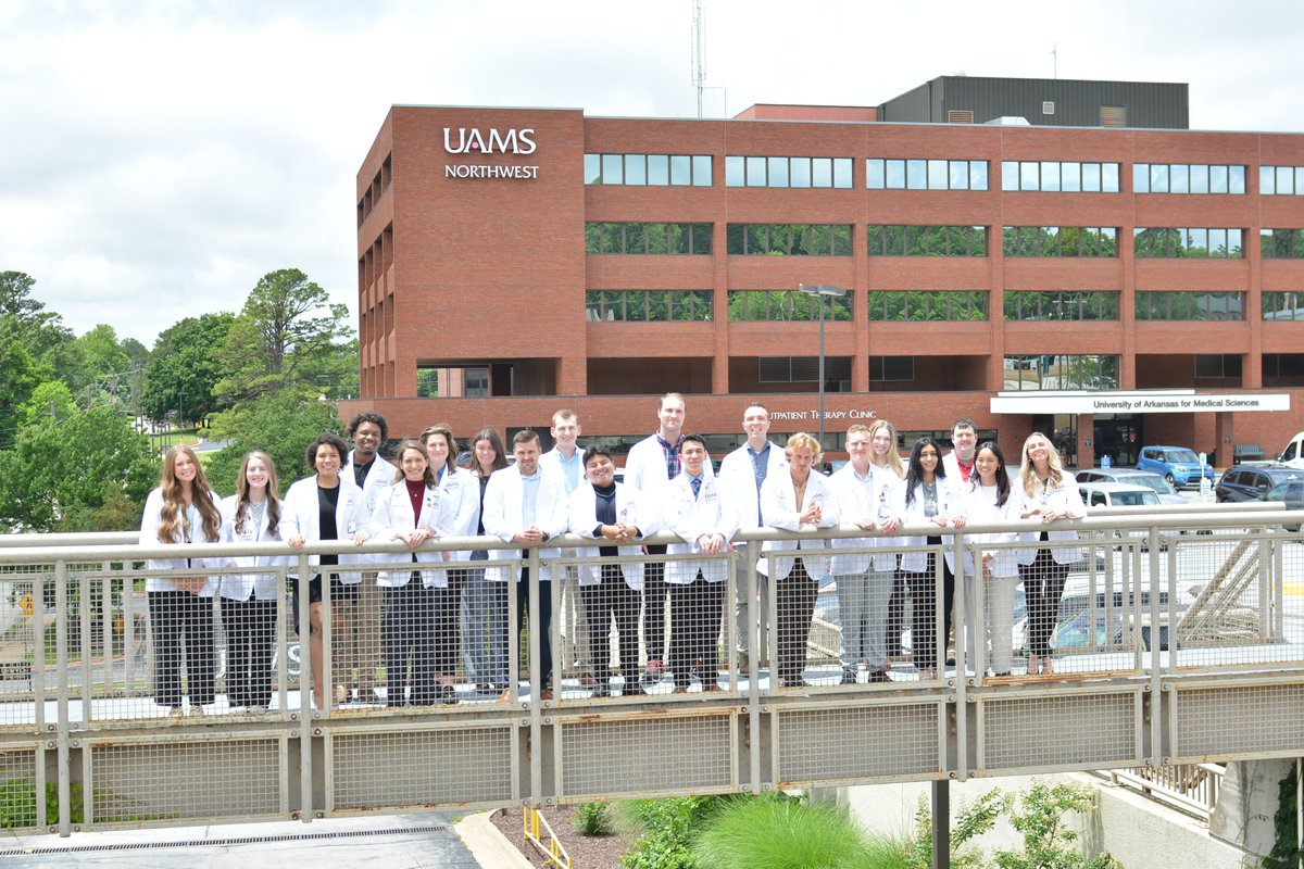 UAMS College of Medicine (@uams_com) on Twitter photo Rising third year medical students at the UAMS Northwest Campus recently attended the Transitions to Clerkships Oath Ceremony. This event marks the beginning of the clinical phase of their education. Congrats, class of 2027! Rising third year medical students at the UAMS Northwest Campus recently attended the Transitions to Clerkships Oath Ceremony. This event marks the beginning of the clinical phase of their education. Congrats, class of 2027!