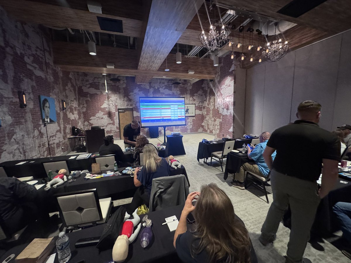 NVHospitals's tweet image. The NHA’s Rural Healthcare Preparedness Partners conference kicked off yesterday with Michael Bologlu facilitating Handtevy training - a customizable emergency platform that assists with medication calculations for pediatric and adult emergencies. #neverstoplearning