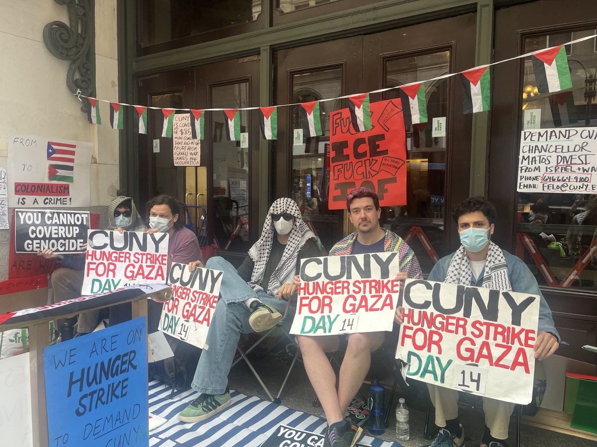 CUNY4Palestine (@cuny4p) on Twitter photo Updates from Day 14 of Hunger Strike for Gaza! Time of growing🇵🇸solidarity; incl <a href="/GazaFFlotilla/">Freedom Flotilla Coalition</a> flotilla & Sumud convoy + anti-ICE uprising against raids & state violence in LA & NY. Linked struggles against fascist-colonial repression! A🧵
Full dispatch: tinyurl.com/cunyhsdispatch Updates from Day 14 of Hunger Strike for Gaza! Time of growing🇵🇸solidarity; incl <a href="/GazaFFlotilla/">Freedom Flotilla Coalition</a> flotilla & Sumud convoy + anti-ICE uprising against raids & state violence in LA & NY. Linked struggles against fascist-colonial repression! A🧵
Full dispatch: tinyurl.com/cunyhsdispatch