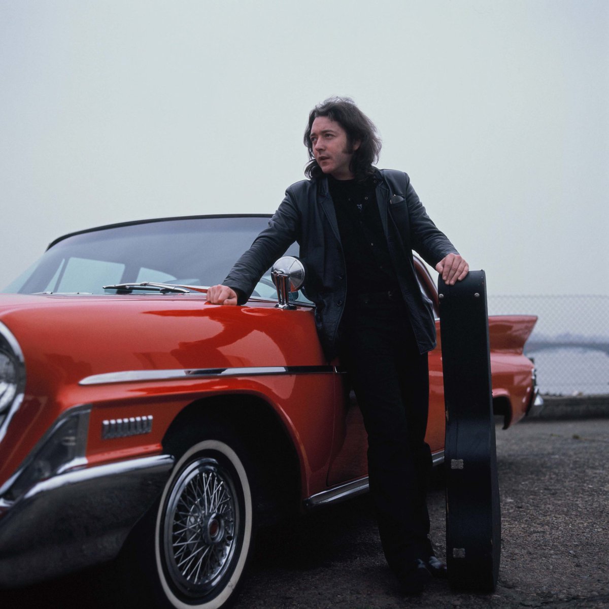 Hot Press (@hotpress) on Twitter photo We're continuing to keep <a href="/rorygallagher/">Rory Gallagher</a> in our thoughts, ahead of the 30th anniversary of his death this weekend.
Read his classic 1988 interview with the late Bill Graham, published shortly after the release of Defender...
hotpress.com/music/rory-gal… We're continuing to keep <a href="/rorygallagher/">Rory Gallagher</a> in our thoughts, ahead of the 30th anniversary of his death this weekend.
Read his classic 1988 interview with the late Bill Graham, published shortly after the release of Defender...
hotpress.com/music/rory-gal…