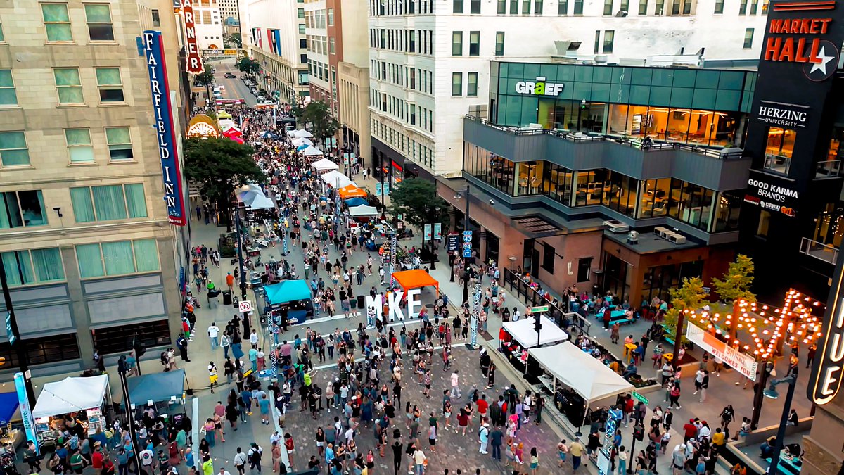 mkenightmarket's tweet image. ONE. MORE. DAY. The MKE #NightMarket presented by @CloverCommerce is tomorrow from 5-10 PM! Who's excited? I know we are.๐๐๐
