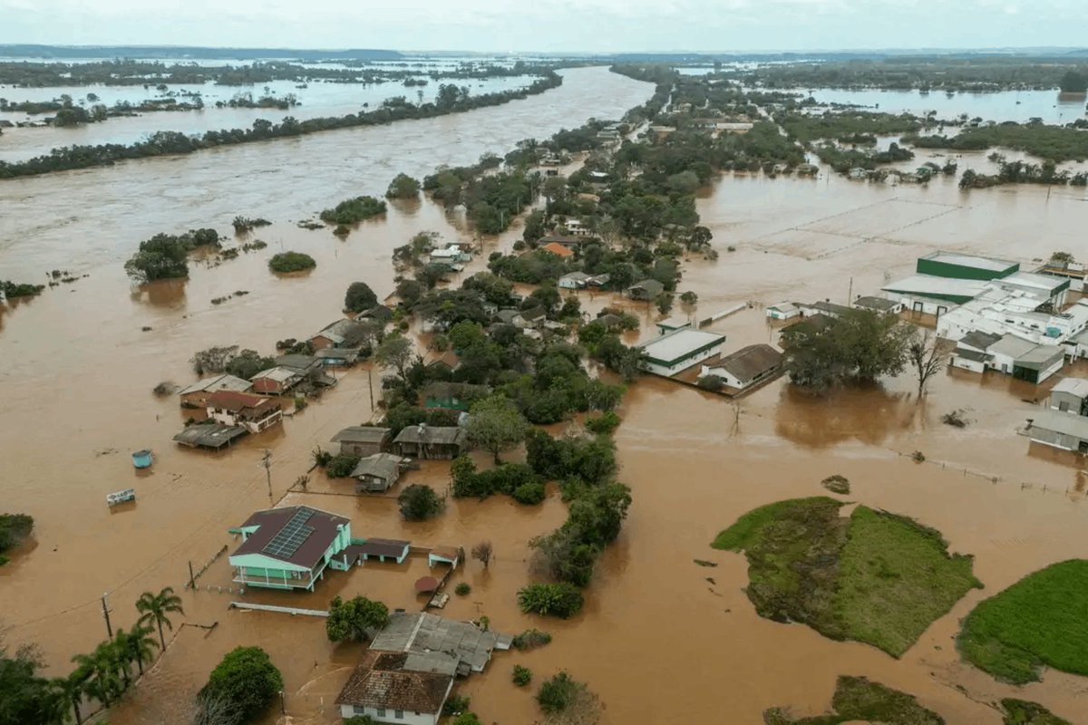 PucaraD's tweet image. Logística de la Aviación del Ejército en las inundaciones de Rio Grande do Sul #inundaciones #riograndedosul @exercitooficial 
pucara.org/post/log%C3%AD…