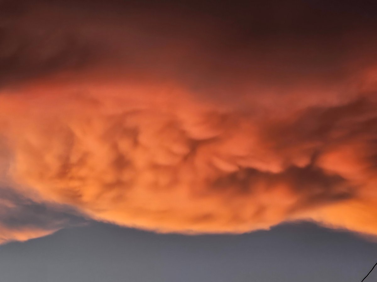 DeltaRunes's tweet image. Such a fan. It could be the worst day ever and yet the earth spins and the sun warms and the ocean cools