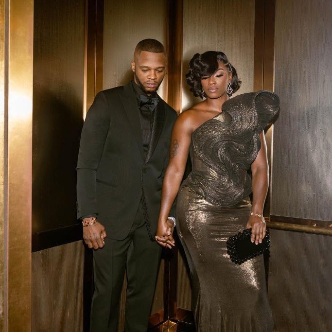 I'm team pap and claressa <a href="/Claressashields/">Claressa Gwoat Shields</a> <a href="/Papooseonline/">Papoose</a> yall look good fam let them hate on that real love...