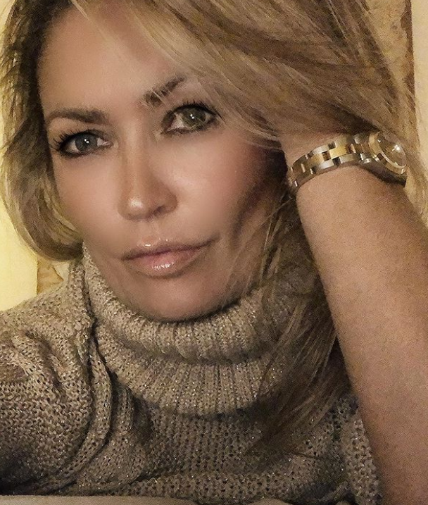 #linkinbio #delft #46jaar #hondenliefhebber #dierenliefde #hondengek #moedervan1 #gescheiden #vrouwzoektman #mijke