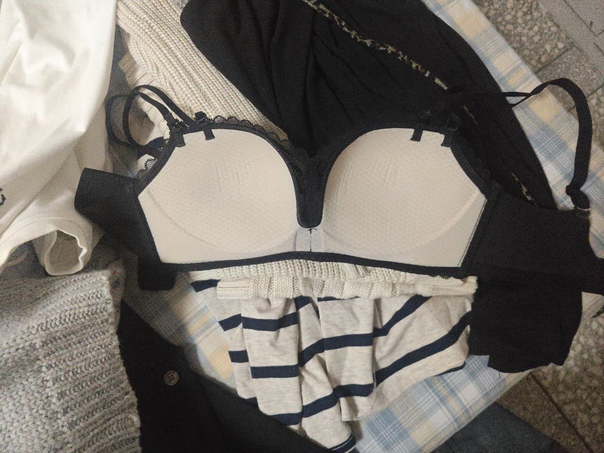 就是这件，随机送🚪哥的