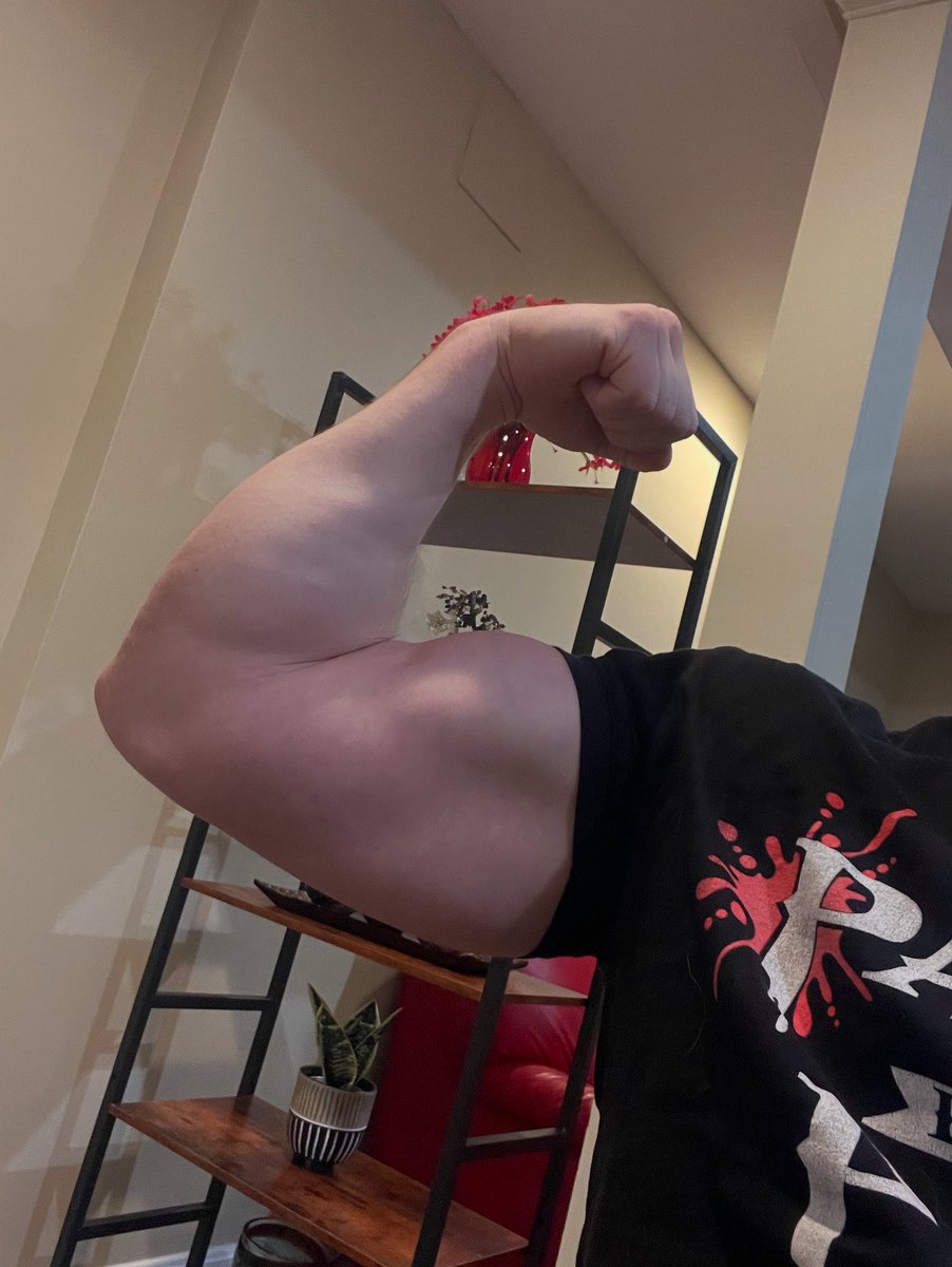 Let’s go!   #flex #muscle #bicep #forearm #man #male #fitlife