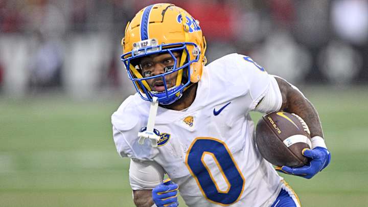 ● RB Spotlight ●

Desmond Reid - Pittsburgh

• Reid the former WCU Transfer made a splash last season for Pitt. In 2024 he rushed for 966 yards 5 Touchdowns averaging 5.3 ypc. Reid is one of the top pass catching RBs in #CFB and caught 52 passes for 579 yards 4 TDs last