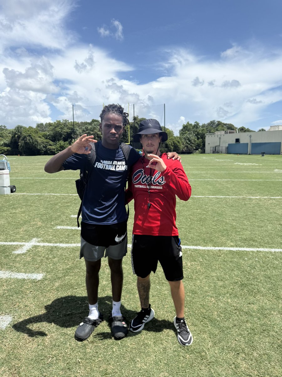 DiLaughnSmith8's tweet photo. I had a great time showcasing my abilities at the FAU prospect camp today, I enjoyed being on campus and hope to be back soon! @CoachDB_9 @coachyoyo_  @FloridaMaxPreps @JerryRecruiting @FAUAthletics @FAUFootball https://t.co/SJXLl2SLXm