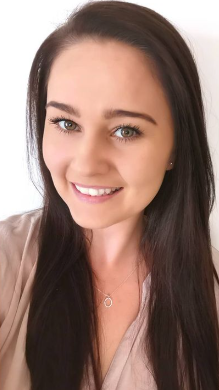 #ʟɪɴᴋɪɴʙɪᴏ Mijn naam is #miriam en ik ben #25jaaroud . Ik woon in #almere , samen met mijn lieve #kat  Troy.
Ik ben alweer een tijdje #vrijgezel 
Ben jij mijn #wareliefde, en wil je je niet langer verstoppen voor mij, stuur mij dan een berichtje!

Liefs,
Miriam ❤