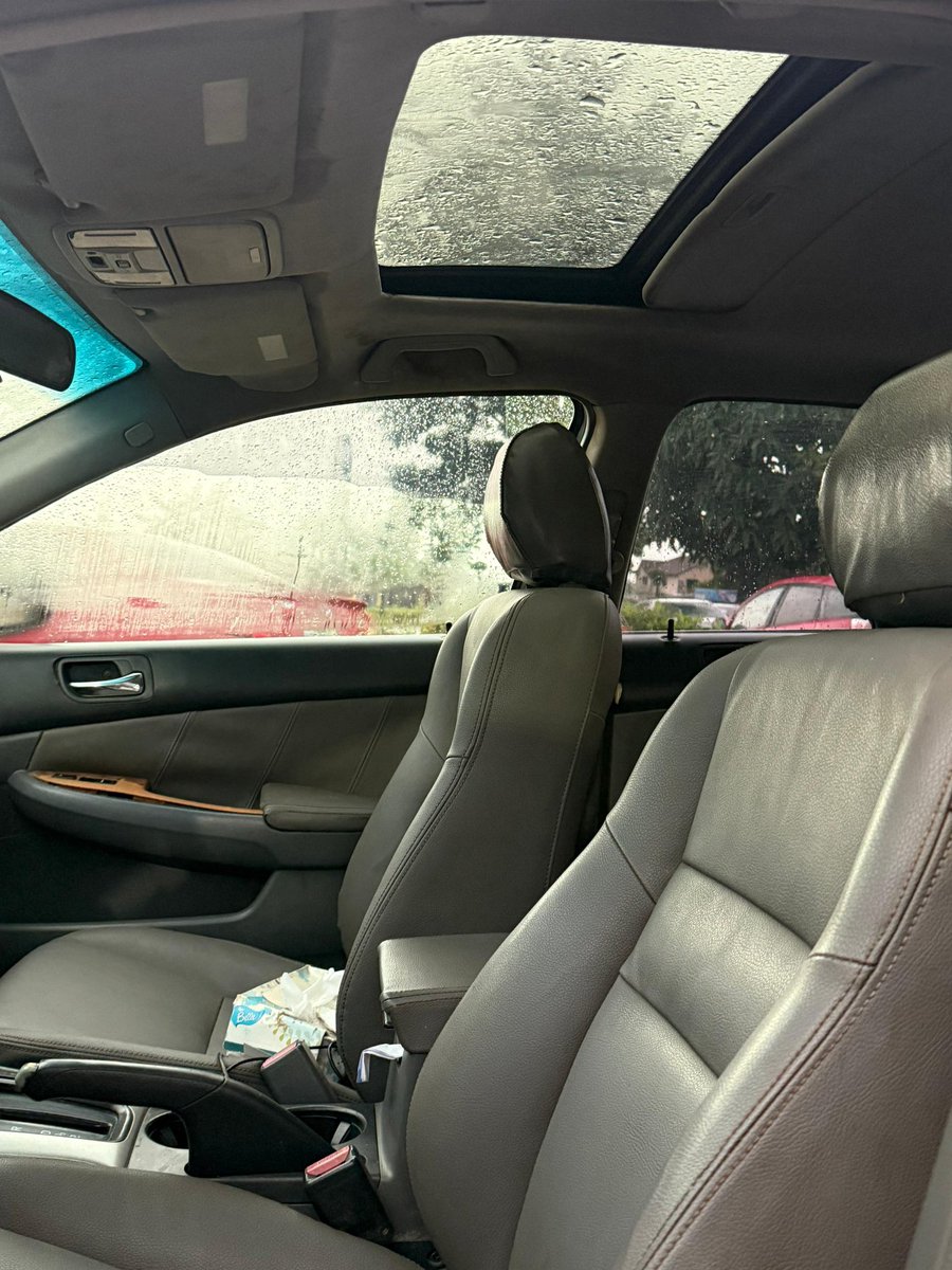 Can I get a 3.8m offer today?!😋

2003 HONDA ACCORD EOD🇳🇬
- 4plugs
- Sunroof 
- leather seat

Engine gear ac perfect 💯

💰3.8m Only
📍Akure
.
.
Nigerians Veekee James 
#LUNA #ColdFront Salma