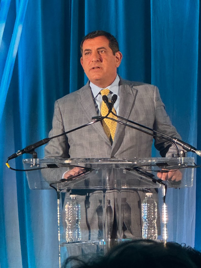 At the 2025 Leadership Florida Annual Meeting, Shumaker Advisors President &amp; CEO Ron Christaldi had the pleasure of presenting this year’s Chair's Award to Bob Buckhorn, Executive VP &amp; Principal of our U.S. Cities Practice. ⁠

#shumaker #leadershipflorida #chairsaward