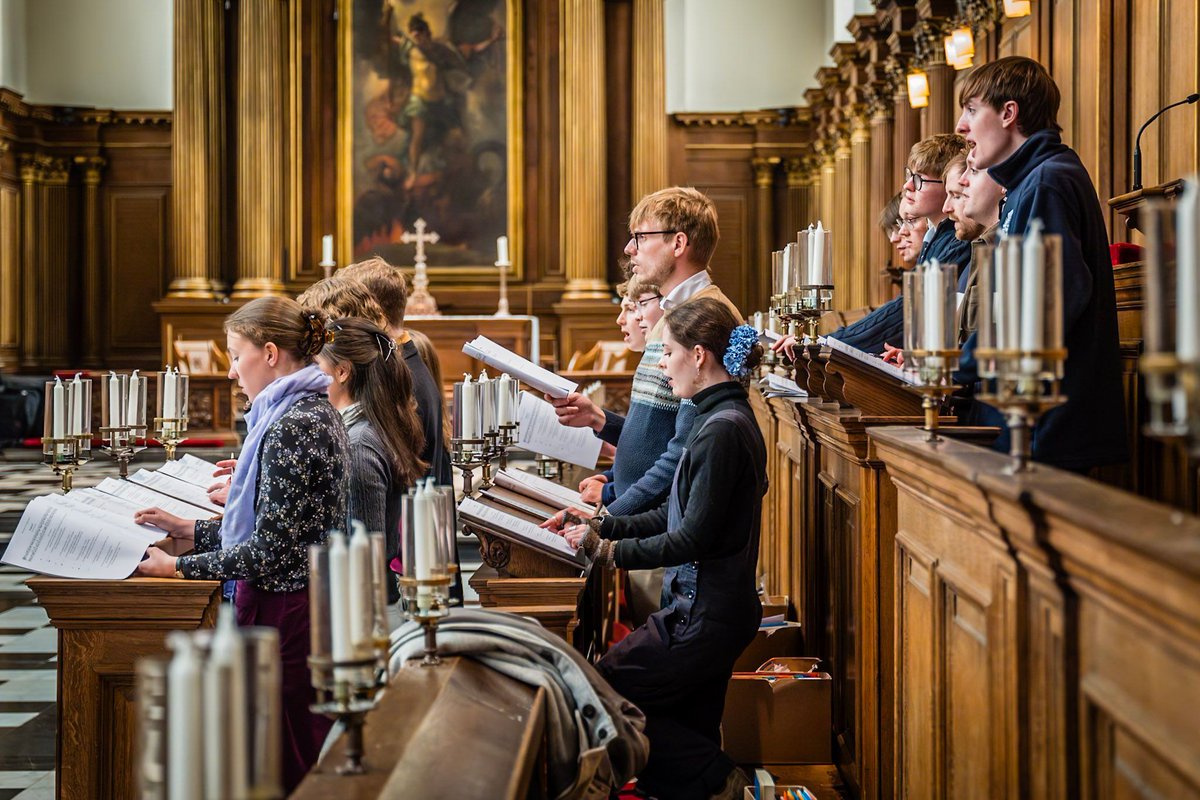 The Choir of Trinity College Cambridge (@trincollchoir) on Twitter photo 🔴Tonight's #Livestream from <a href="/TrinCollCam/">Trinity College</a> 📺Watch at: buff.ly/3UleFXC6.15pm
6:15pm - CHORAL EVENSONG - Introit: Creighton (Amid eternal silence) | Canticles: Gibbons (Short Service) | Anthem: Finzi (For St Cecilia) 🏵️ 🔴Tonight's #Livestream from <a href="/TrinCollCam/">Trinity College</a> 📺Watch at: buff.ly/3UleFXC6.15pm
6:15pm - CHORAL EVENSONG - Introit: Creighton (Amid eternal silence) | Canticles: Gibbons (Short Service) | Anthem: Finzi (For St Cecilia) 🏵️