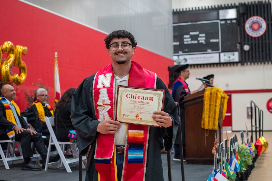 stan_state's tweet image. 🎓 Celebrating the remarkable achievements of our Chicanx graduates at #StanState! 🎉 This joyful event was a tribute to resilience, cultural pride and the power of community. Your future is bright and boundless! 🌟 #ChicanxGrad #StanGrad #ClassOf2025 #StanStateProud