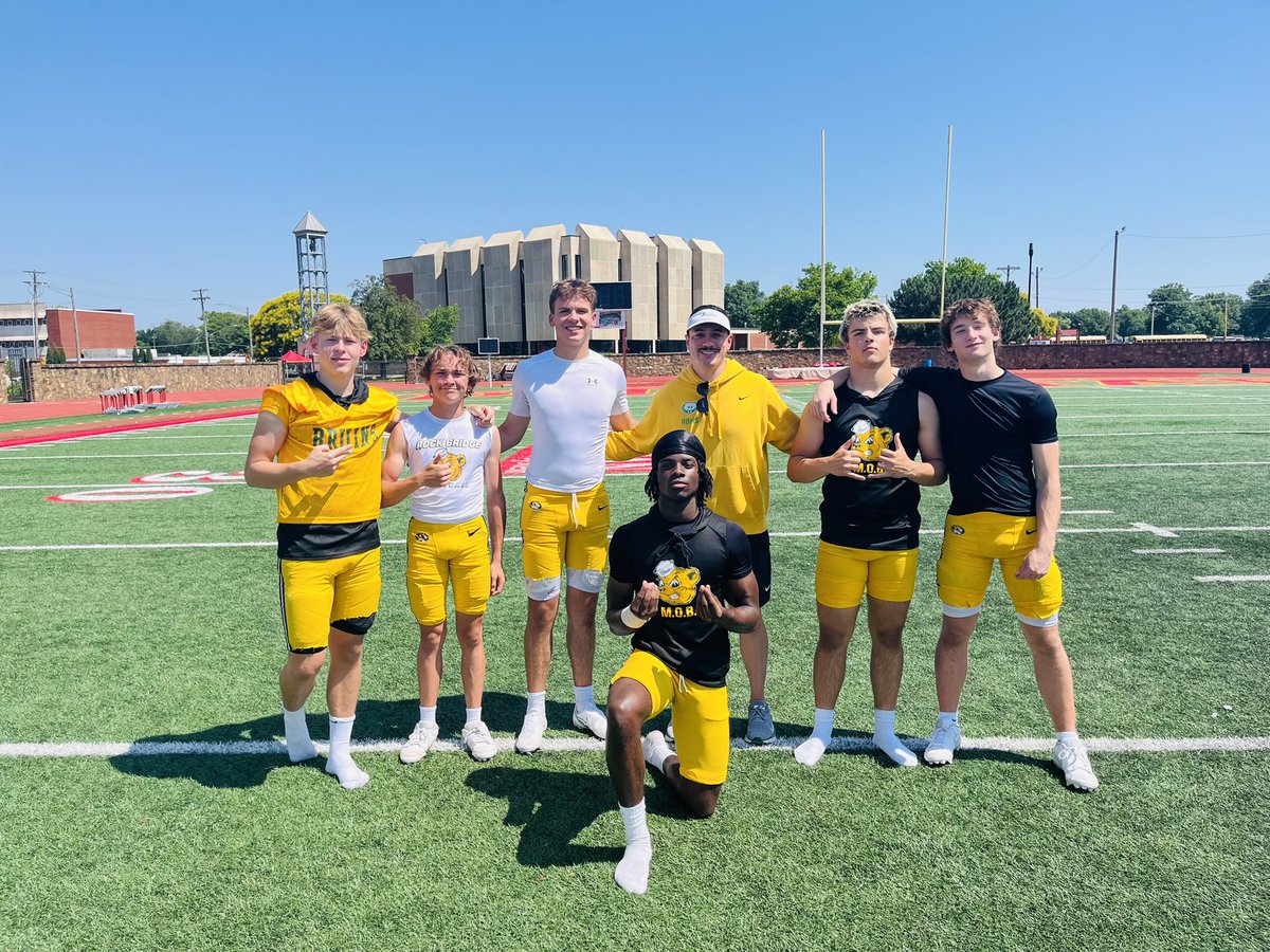 “I wish there was a way to know you're in the good old days, before you've actually left them.”

Lotta rep. Lotta fun. Lot to work on. 

Pitt State 2025

#BankersClub💰🏈

M. O. B.
