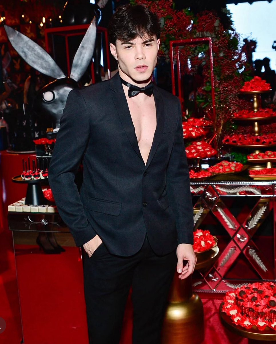 Ele roubou toda beleza do mundo 🤍