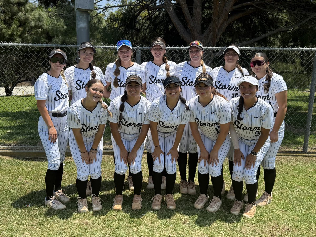 Our Arizona Storm Westover girls showcased impressive performance this weekend at the Zoom into June showcase, achieving 3 victories, 1 tie, and 1 defeat. Overall, it was a successful weekend. Thank you to all the coaches who came out and took interest in our girls!