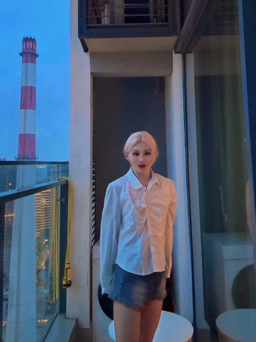是女总裁啊👀
It's a female CEO