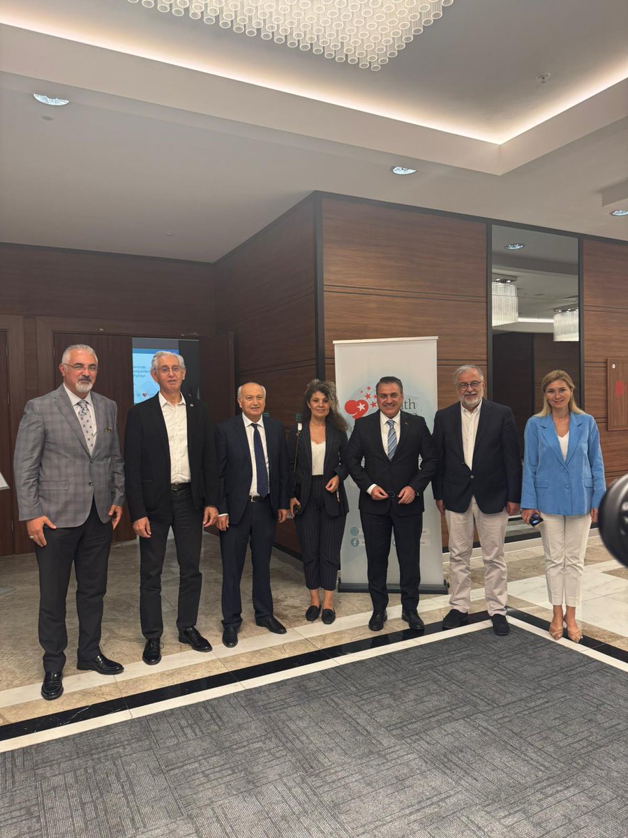 10 Haziran 2025 tarihinde, Sağlık Bakanlığı bünyesinde USHAŞ moderatörlüğünde düzenlenen "Sağlık Hizmetlerinde Tanıtım ve Bilgilendirme Faaliyetleri Hakkındaki Yönetmelik Çalıştayı" gerçekleştirildi. Başkanımız Dr. Cihangir Çakıcı ile Dr. Güray Ünlü toplantıya katıldı.
<a href="/ushas_as/">USHAŞ Uluslararası Sağlık Hizmetleri A.Ş.</a>