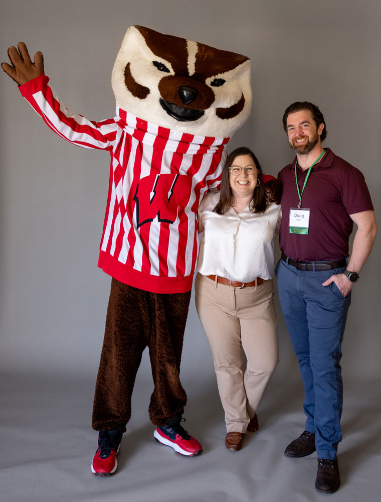 We love celebrating our returning adult students who earn their degrees while juggling work, family and adult life. 🎓 

This year's honorees included:

🏆 2 award winners
🏅 4 finalists
💸 42 scholarship recipients
🦡 20 Badger Ready students

Full story: bit.ly/3HAcOvn