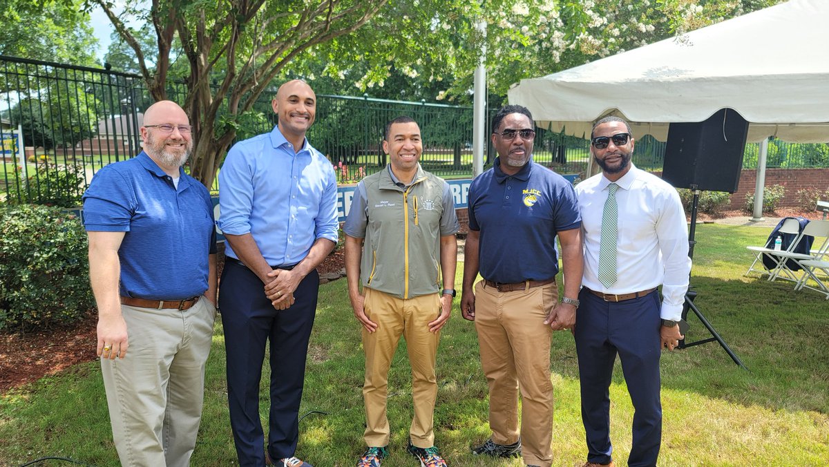 GumpMag's tweet image. #ICYMI City of Montgomery hosted a Press Conference at Montgomery Job Corps. Watch 👇🏽👇🏽👇🏽
youtu.be/SuEyZmWtLEw?si…
#jobcorps #alpolitics #news #montgomery