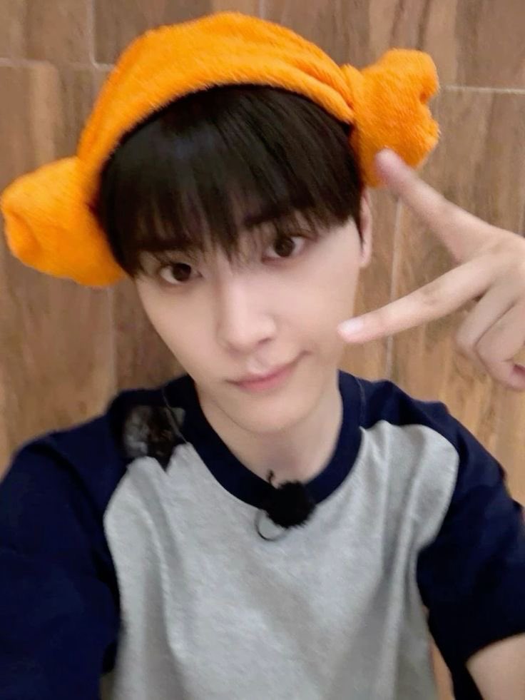 swco0412's tweet photo. 이 4명에서 더보이즈로 활동하는거 나쁘지않다고 생각함. 4인조 보이그룹 하자 11명 너무 많긴 해 좆같게 https://t.co/48HLApNNgg