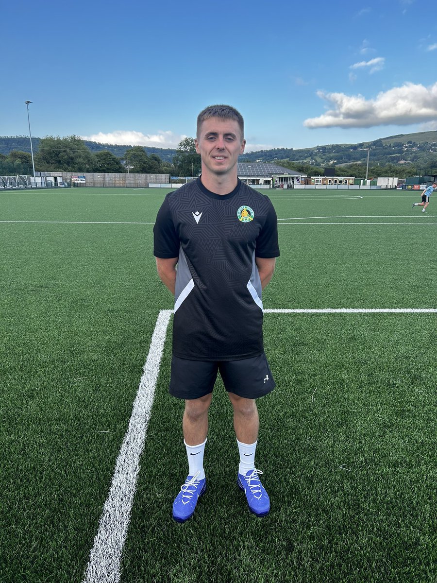 Forward <a href="/EthanDunbar9/">Ethan Dunbar</a> set to join <a href="/EveshamUnitedFC/">Evesham United FC</a> after leaving <a href="/BishopsCleeveFC/">Bishops Cleeve FC</a>