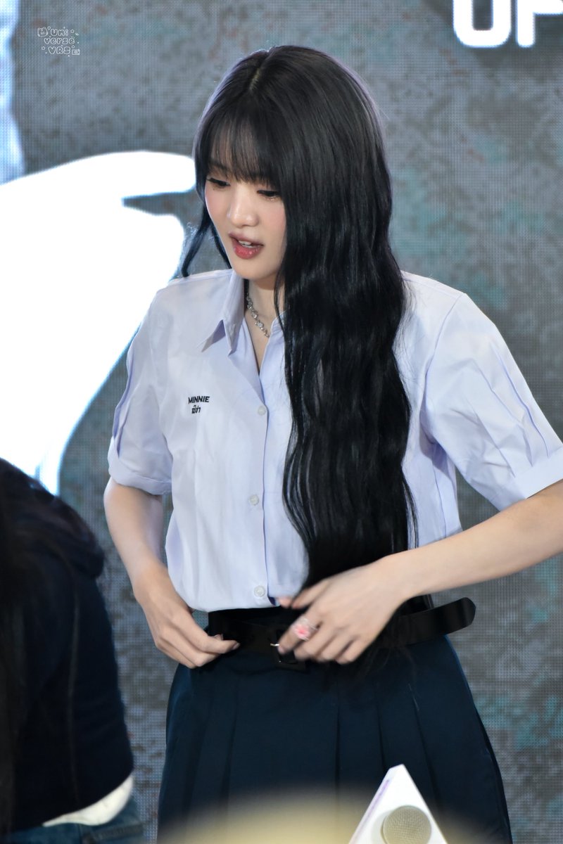 vrsmaiimaii's tweet photo. ꒰ 𝗛𝗤 ꒱ — 250610 ’ 

รุ่นพี่ตัวท็อป ที่มีสาวแอบชอบเยอะ 🥺🤏🏻

#IDLE #아이들   
#MINNIE #민니 https://t.co/AmmO016EXa