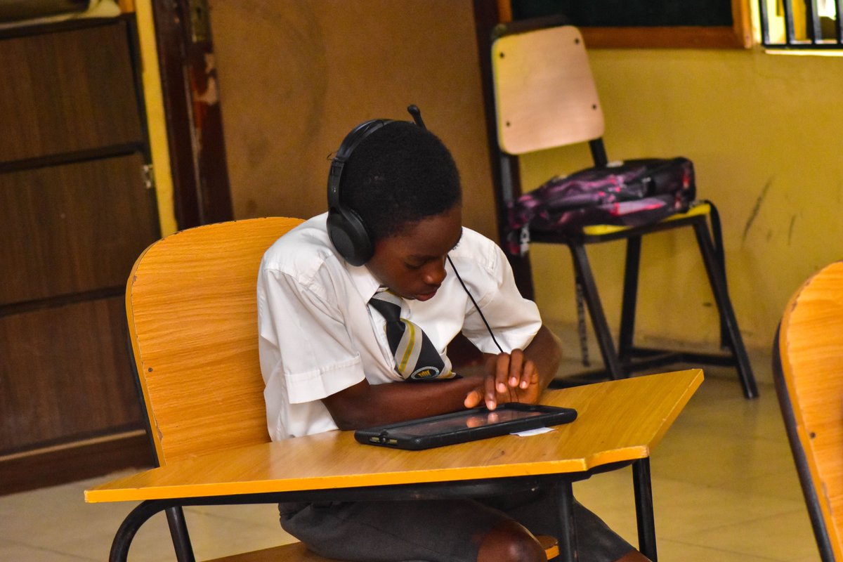 OlashoreSchool's tweet image. Success for Year 9! 🎉

Proud of our students for completing their GL Assessment Tests. These tools help us personalise learning and support every learner&apos;s growth.
Big thanks to our staff, students &amp;amp; families! 💙
#OISRedefined #StudentSuccess #AcademicExcellence #Admissionopen