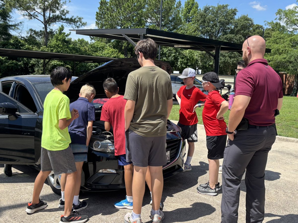 Colleyville Police (@colleyvillepd) on Twitter photo Yesterday, <a href="/ChiefMillerCPD/">Chief Michael C. Miller</a> welcomed our Jr Police Academy recruits, and they took a tour of the Police Department. Then, Ofcr Aguirre & Cpl Wood taught the recruits about patrol operations. The group rounded out Day 1 by investigating a crime scene and processing the evidence! Yesterday, <a href="/ChiefMillerCPD/">Chief Michael C. Miller</a> welcomed our Jr Police Academy recruits, and they took a tour of the Police Department. Then, Ofcr Aguirre & Cpl Wood taught the recruits about patrol operations. The group rounded out Day 1 by investigating a crime scene and processing the evidence!