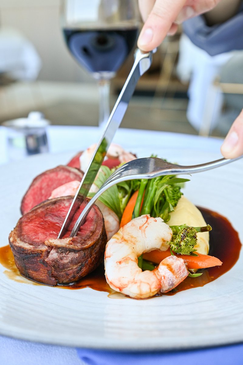 𝐂𝐞𝐥𝐞𝐛𝐫𝐚𝐭𝐞 #FathersDay 𝐚𝐭 𝐂𝐚𝐥𝐥𝐢𝐬𝐭𝐨

Treat Dad to an unforgettable Father’s Day at Callisto, where warm hospitality meets elevated, locally inspired cuisine.

Enjoy a curated brunch menu with highlights like Short Rib Hash, Steak &amp; Eggs, and a special feature