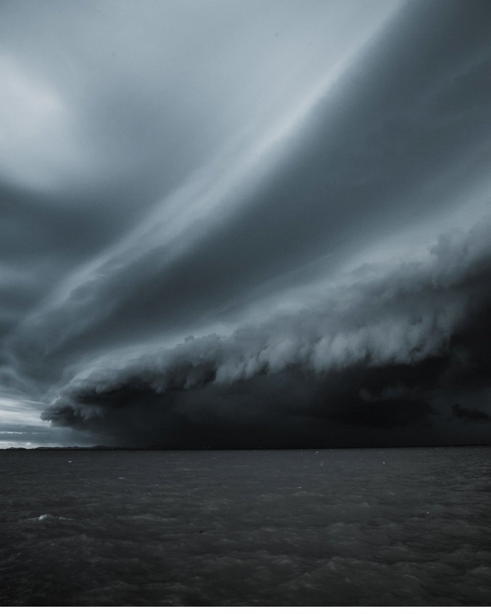 ProSolarAmerica's tweet image. 🛠 Don’t wait for a warning—get ahead of the storms. Make a plan, gather your supplies, and consider reliable backup power.
#HurricanePrep #NOAA2025 #ProSolarSystems #StormReady #USVIEnergy