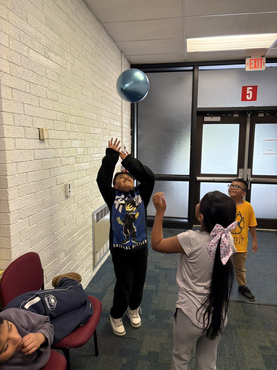 Kristen Rosenthal tweet media