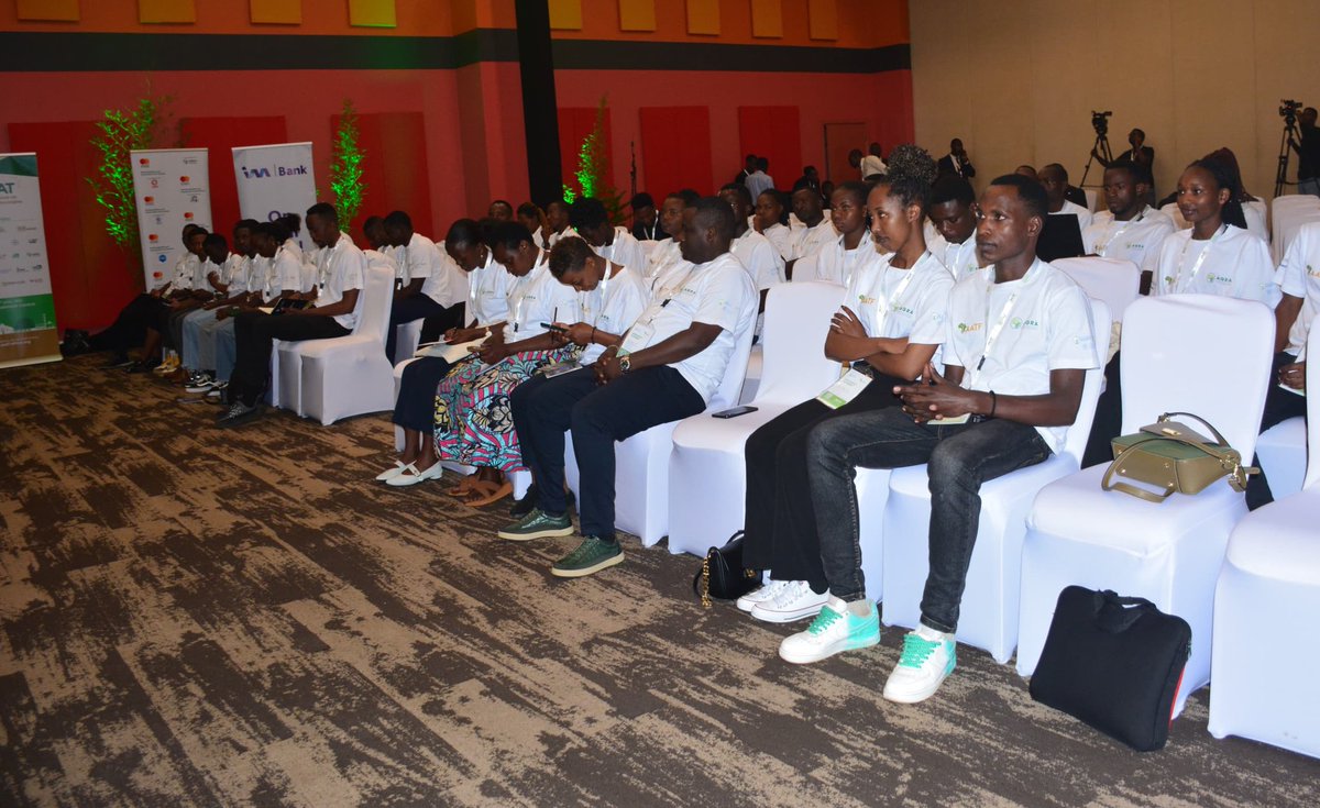 Honored to participate 2nd day of #ACAT2025 Summit at KCC. 

Today we had a powerful session we discussed more on “Empowering Young Agri-Innovators: Mentorship, Pitches &amp; Partnerships”

As youth let's learn from the best, read widely, find mentors, and grow daily #NextGenAgTech