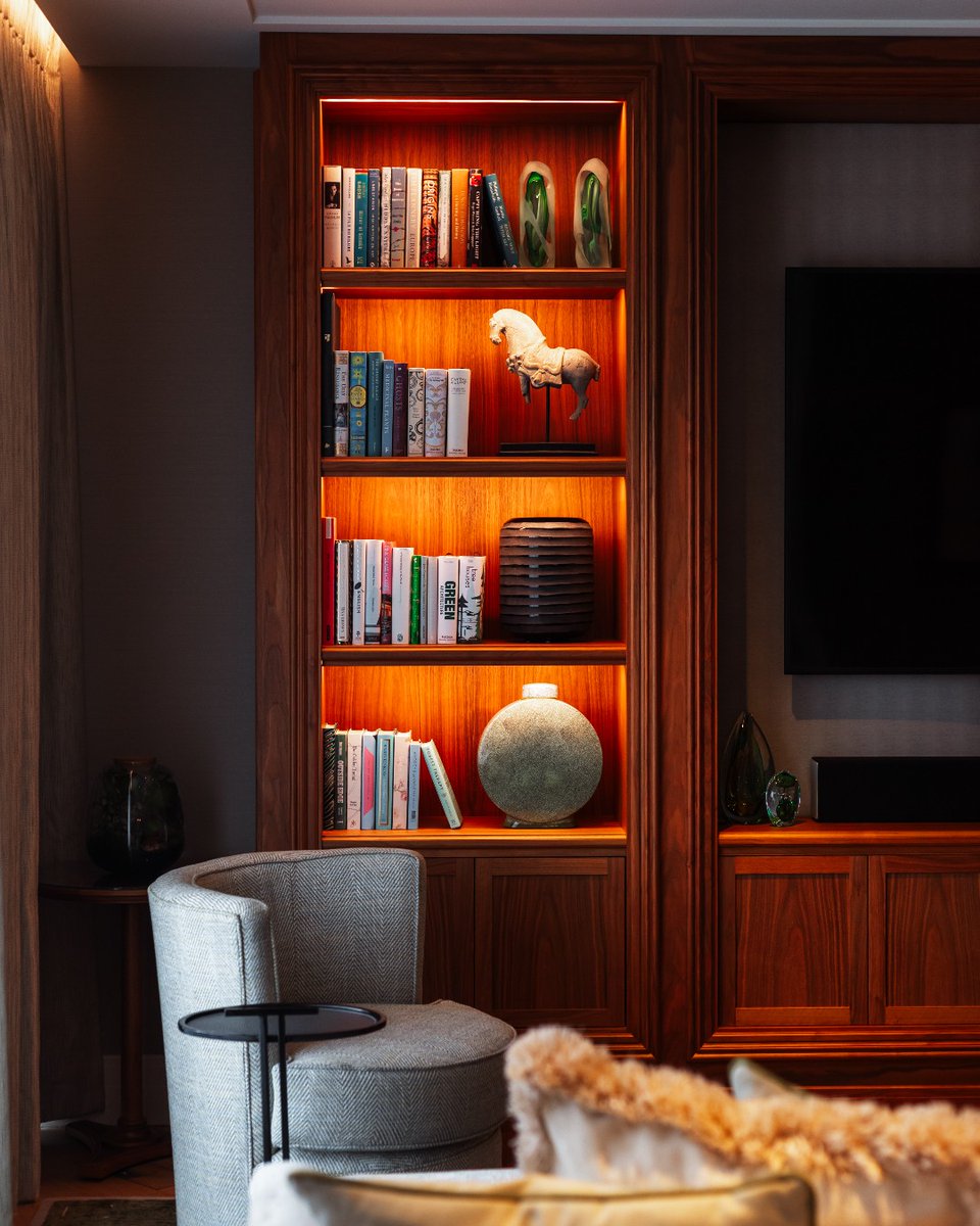 FSTowerBridge's tweet image. Surround yourself with beautiful interiors in our hotel residences, perfect for long or short stays in the City of London ✨ 

📸: @/bradenstanley 

#fstowerbridge #cityoflondon #residence #luxurylondon #fourseasons