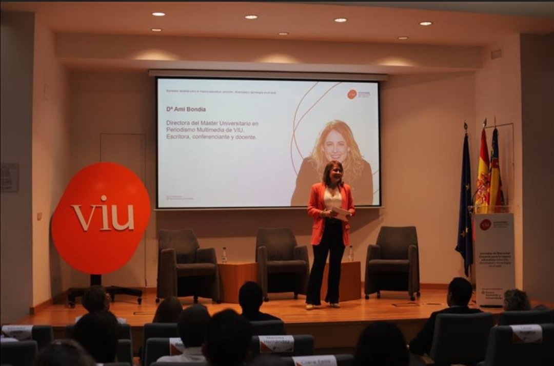 Ami Bondía🌞/Lady Energía 🔋 (@amibondia) on Twitter photo Inteligencia emocional y nueva educación se han dado cita en este jornada de Bienestar docente organizada por la Universidad Internacional de Valencia. Un lujazo conducir el evento y disfrutar de ponentes como <a href="/RafaelBisquerra/">Rafael Bisquerra </a> César Poyatos o Cristina Gutiérrez. Seguimos✨ Inteligencia emocional y nueva educación se han dado cita en este jornada de Bienestar docente organizada por la Universidad Internacional de Valencia. Un lujazo conducir el evento y disfrutar de ponentes como <a href="/RafaelBisquerra/">Rafael Bisquerra </a> César Poyatos o Cristina Gutiérrez. Seguimos✨