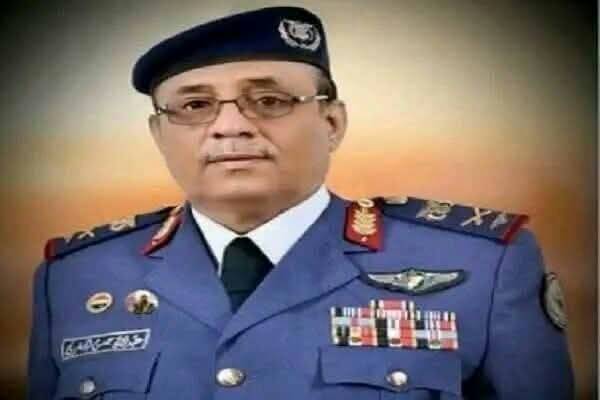 *▪صدمة في صنعاء:* 
 العثور على جثة اللواء طيار عبدالله الجفري داخل مستشفى الشرطة بعد سرقة كليتيه.

على الاقل رجعوا لنا الميري للذكرى  وبقية الجثة خذوها لكم يا اوغاد..وين المبغبغين الي خجوناعلاابسط يحدث في عدن والجنوب ليش 
منقول والله اعلم