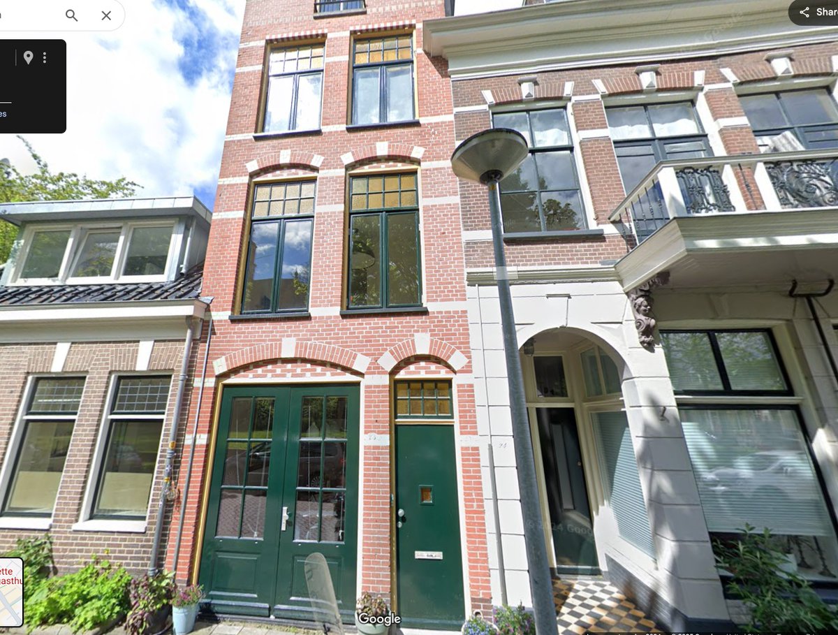 idbnstra's tweet photo. red/orange brick + large windows + green accents = S Tier architecture https://t.co/skDR6sig1z