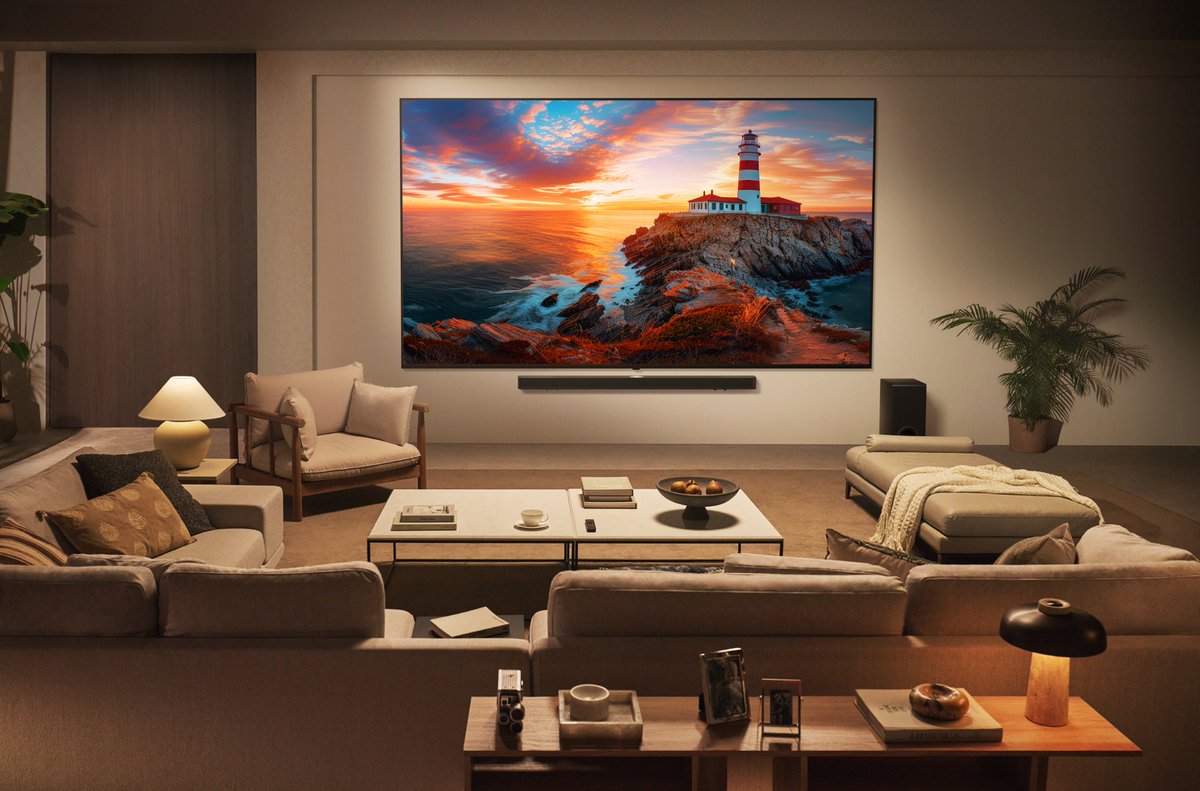 LGUK's tweet image. Think you know QNED? Think again.

Our newest QNED TVs have replaced Quantum Dot tech with our unique wide colour gamut technology, delivering incredibly rich, lifelike colours to your screen.

Learn more 👉 lge.ai/60114EEDV 
#LGTV #QNEDTV #LGQNED