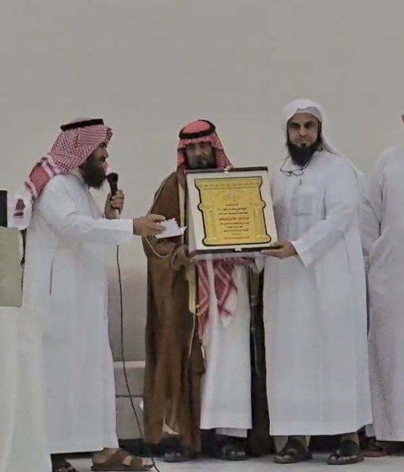 الأشراف الصعوب tweet media