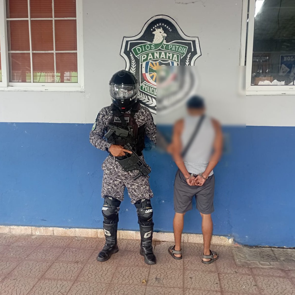 #ZPCanal | Aprehendimos a un ciudadano de 26 años en el área de Veracruz, mediante una verificación, por el delito de posesión de arma de fuego. #SinTregua
