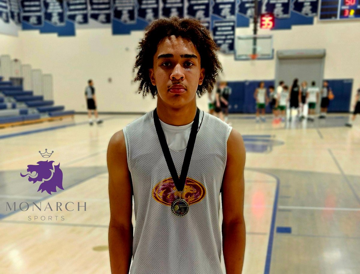 Sizzle 🔥 | 
2025 All-Tournament Team🏅

⛹️‍♂️ Zen London
📏 6-1 2028
📚 Mountain Pointe HS
📍Phoenix, AZ