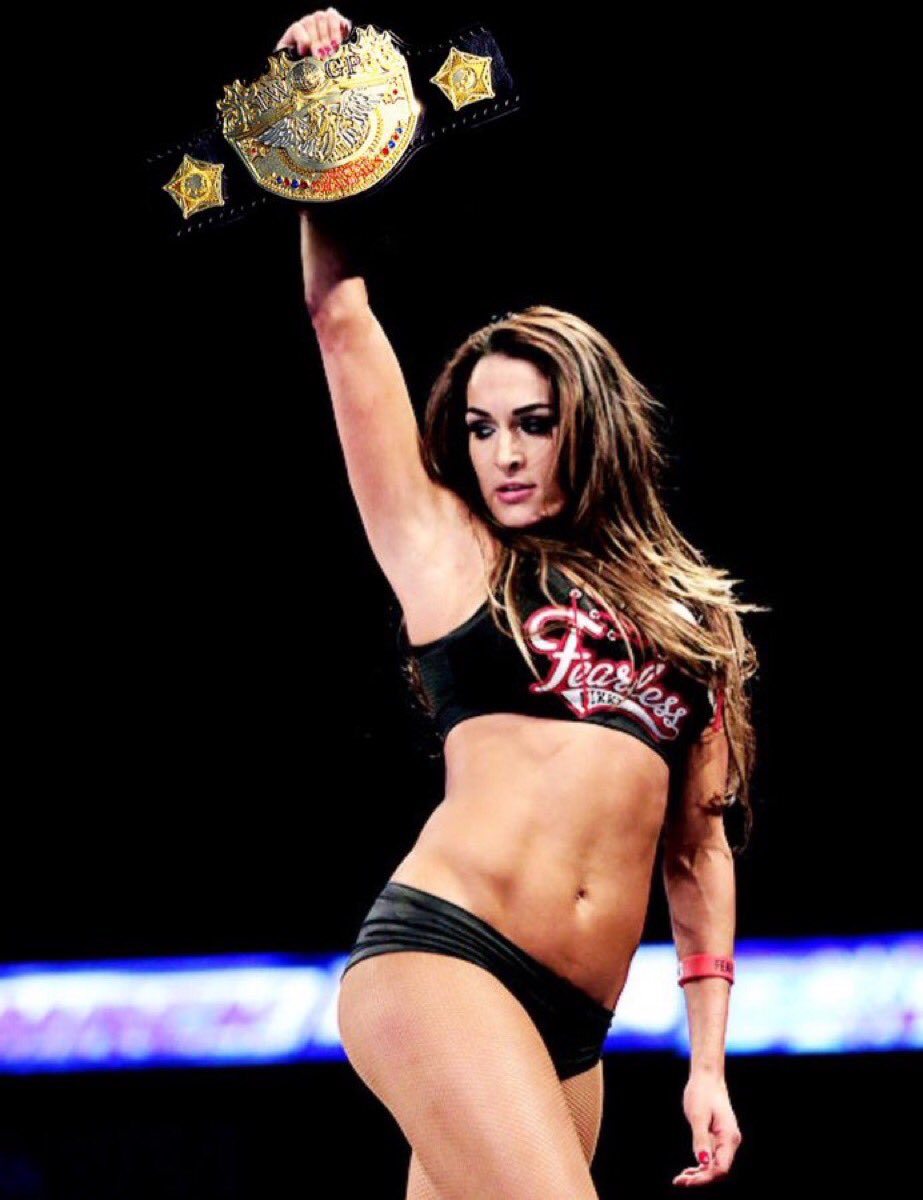 jojo (@laniwrld_) on Twitter photo 